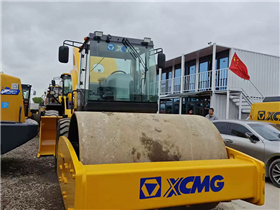 Used road roller