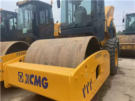 Used road roller