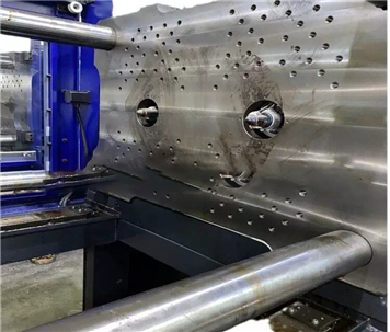 Used dual‑color injection moulding machine
