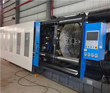 Used dual‑color injection moulding machine