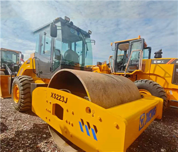Used road roller